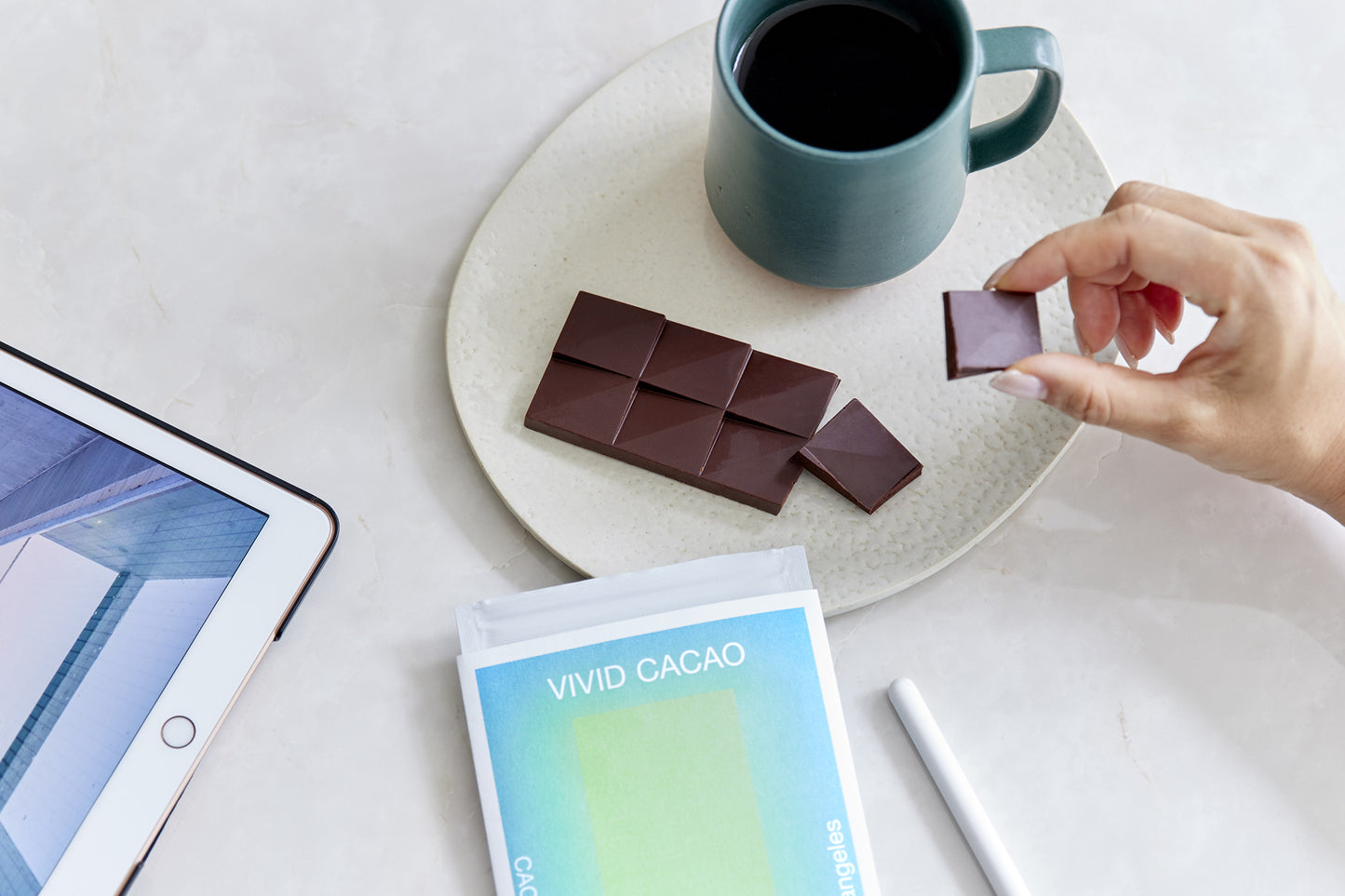 VIVID CACAO 002 REFRESH